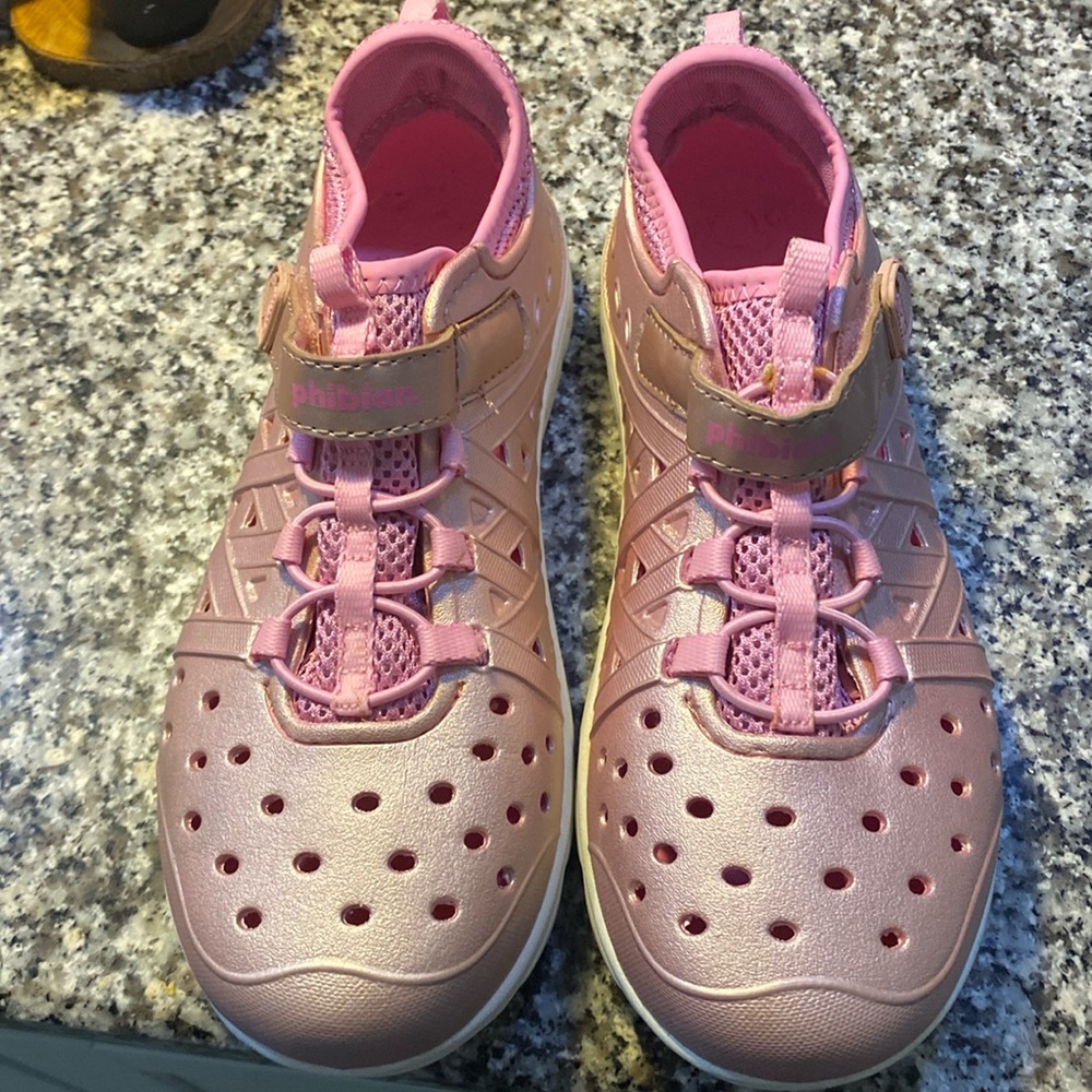 Stride Rite Made to play sneakers